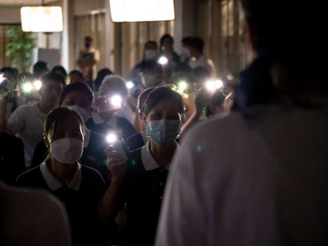 Groups showcase their thanksgiving performance on the second night of the camp. 【Photo by Daniel Lazar】