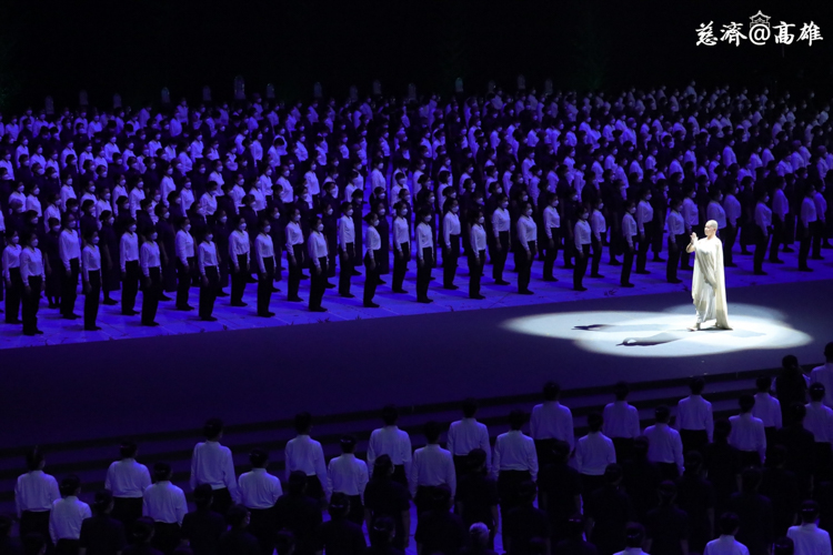 The musical also shows how the Tzu Chi founder Dharma Master Cheng Yen followed the Lotus Sutra in walking its eight missions for the last 56 years.