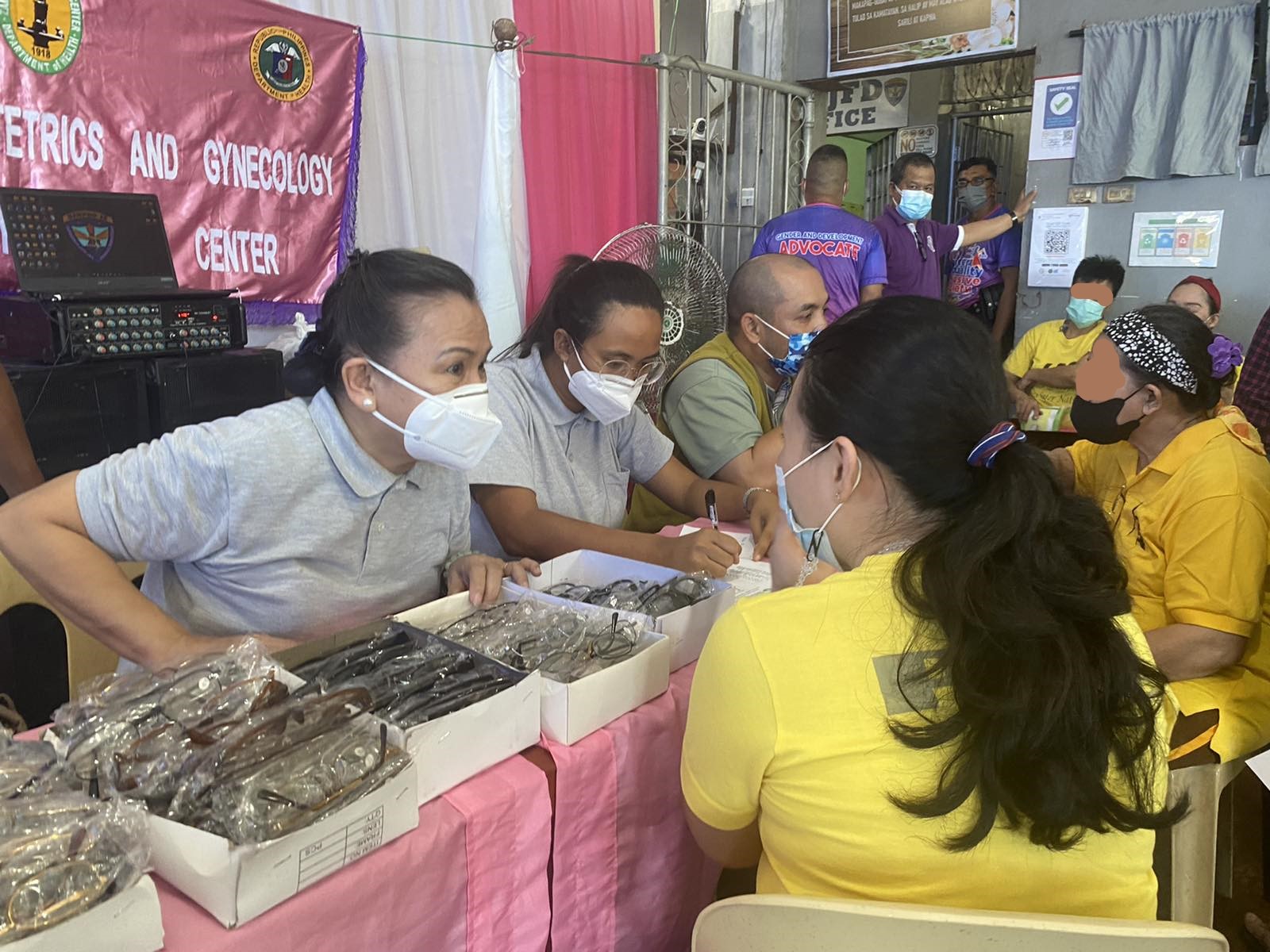 Tzu Chi Zamboanga volunteers hold a free eye clinic for persons deprived of liberty at the Zamboanga City Jail Female Dormitory.