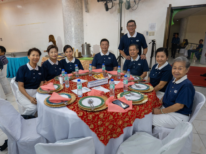 Senior Tzu Chi volunteers at the Sultan Kudarat Medical Mission fellowship luncheon. 【Photo by Jeaneal Dando】